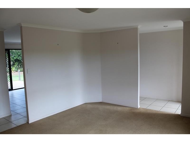 14 Slalom Crescent, Branyan QLD 4670