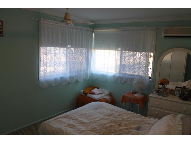 35 Pacific Boulevard, Moore Park Beach QLD 4670