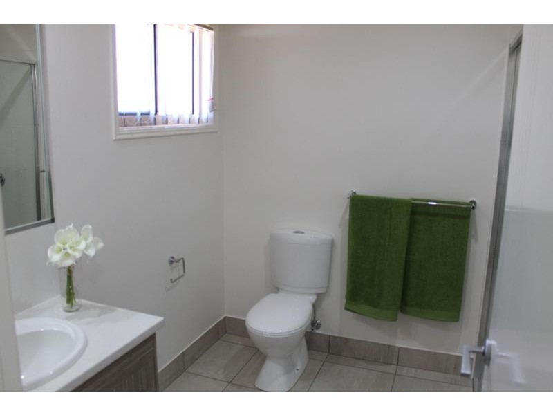 12 Logan Road, Innes Park QLD 4670
