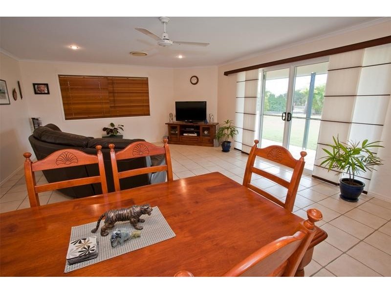 42 Polo Place, Branyan QLD 4670