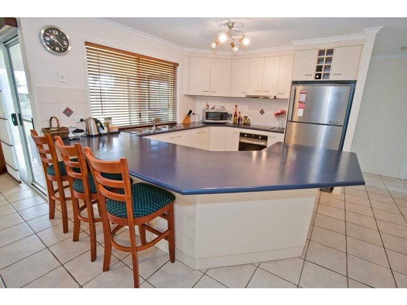 42 Polo Place, Branyan QLD 4670