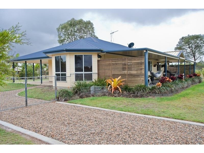 42 Polo Place, Branyan QLD 4670