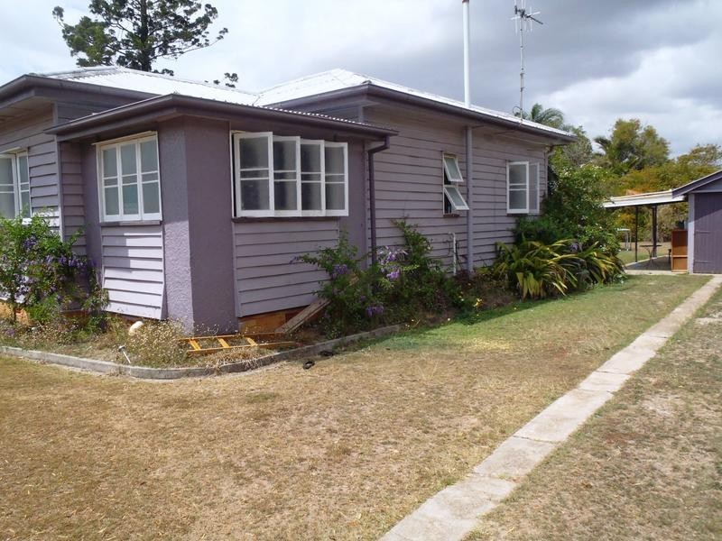 7 Montgomery Street, Svensson Heights QLD 4670