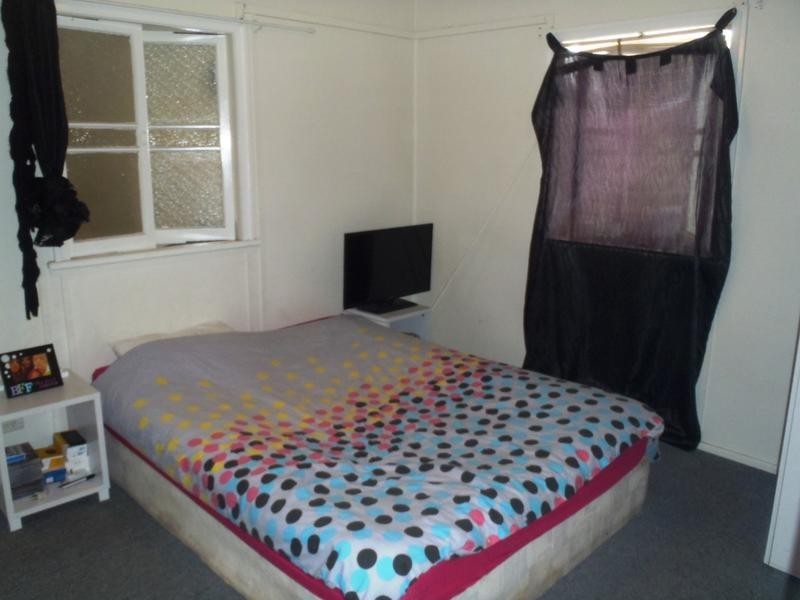 7 Montgomery Street, Svensson Heights QLD 4670