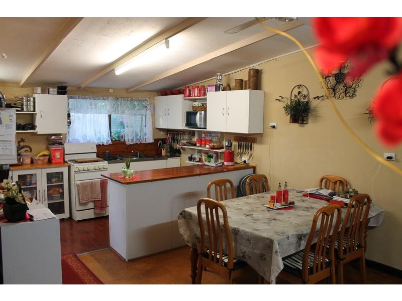 422 Goodwood Road, Thabeban QLD 4670