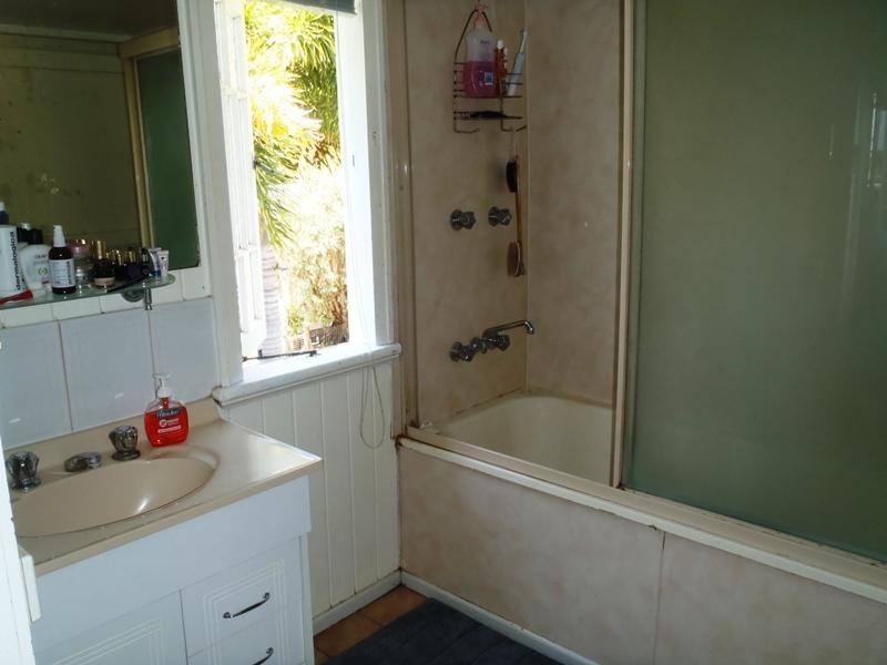 360 Bargara Road, Rubyanna QLD 4670