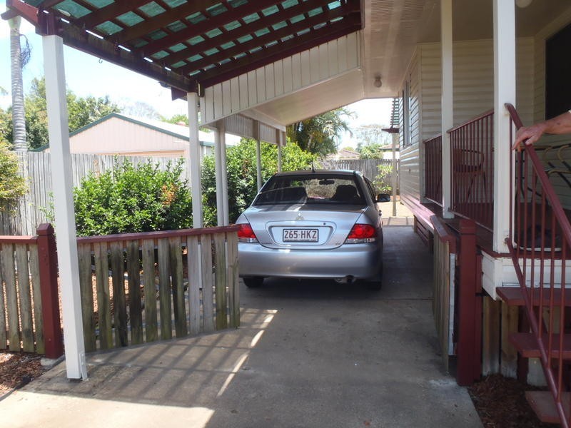 Avenell Heights QLD 4670