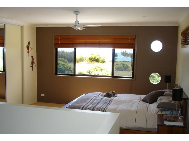 3 Ocean Court, Moore Park Beach QLD 4670