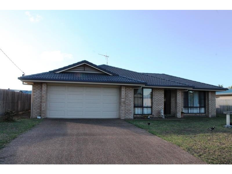 2 Alexander Drive, Moore Park Beach QLD 4670