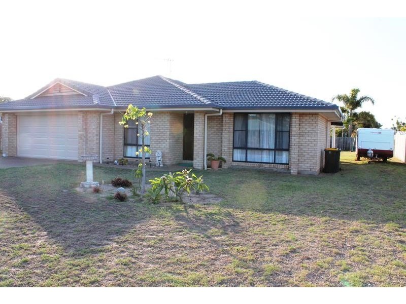 2 Alexander Drive, Moore Park Beach QLD 4670