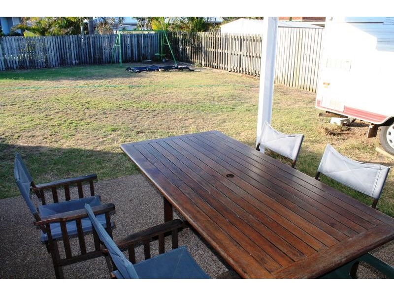 2 Alexander Drive, Moore Park Beach QLD 4670