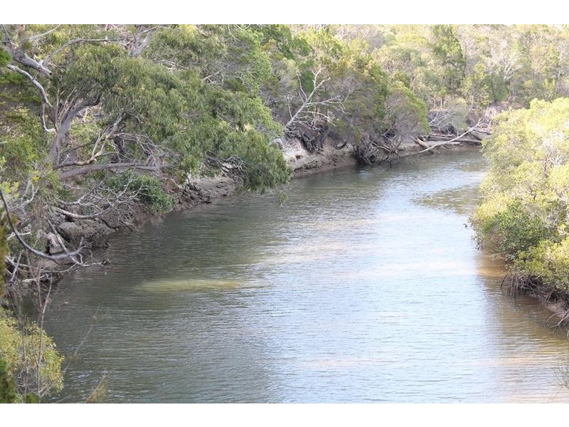 143 Davenport Drive, Coonarr QLD 4670