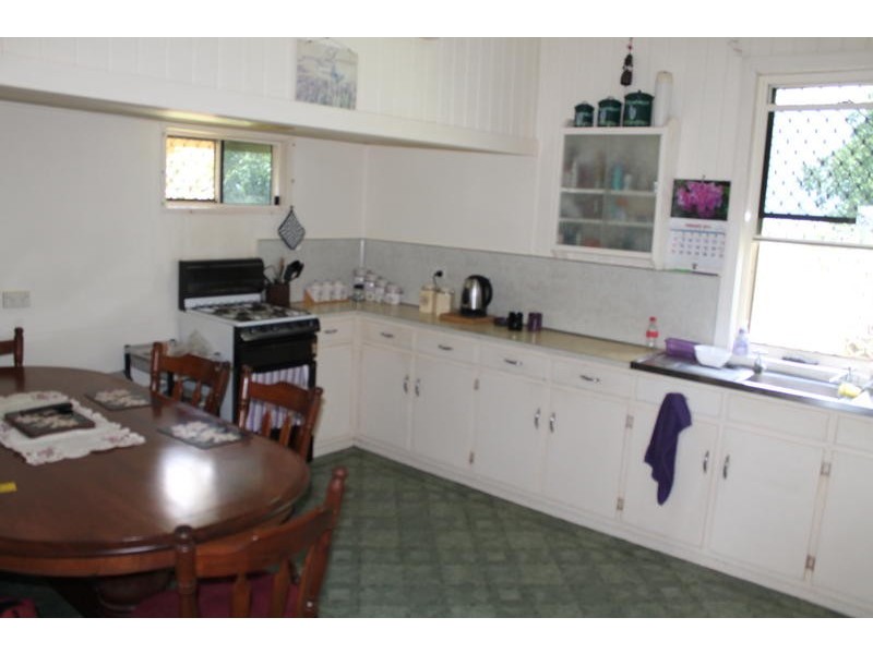 383 Three Chain Road, Calavos QLD 4670