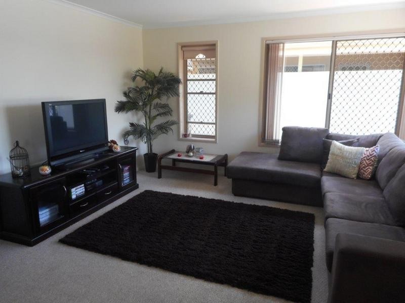 2 5 Williams Road, Svensson Heights QLD 4670