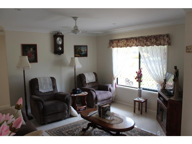 14 Green Avenue, Branyan QLD 4670