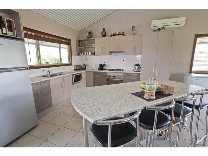 679 Railway Road, Booyal QLD 4671