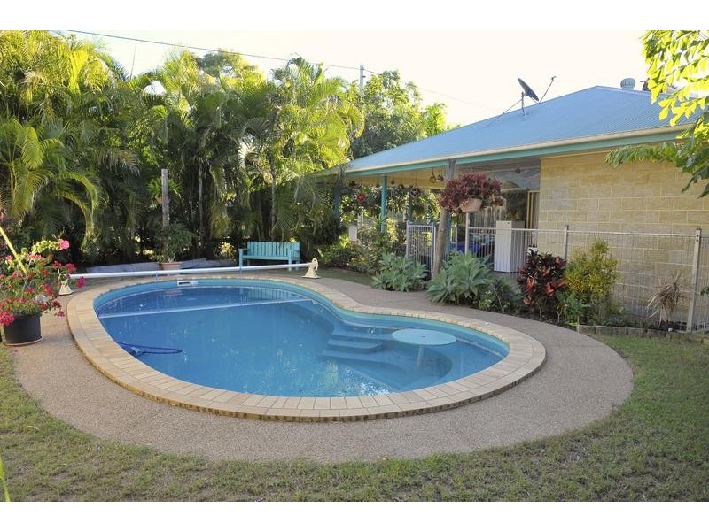 7 Holzberger Street, Moore Park Beach QLD 4670