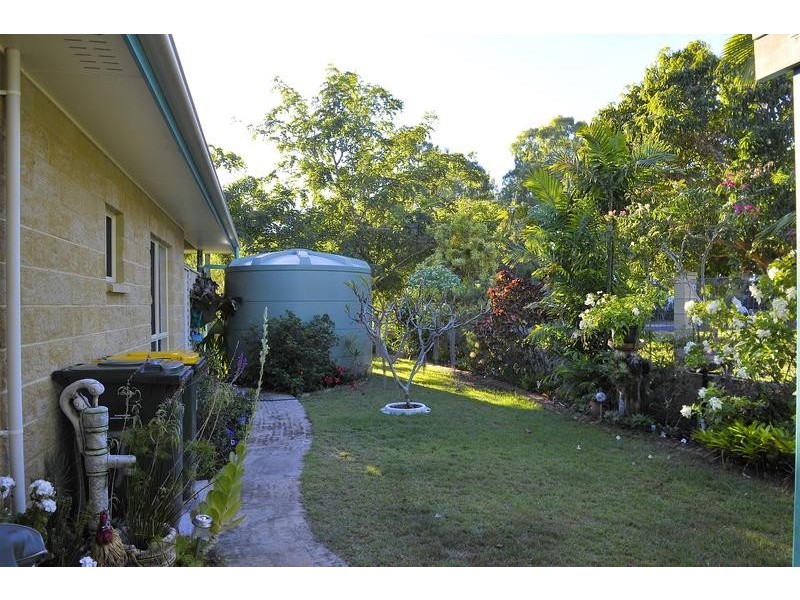 7 Holzberger Street, Moore Park Beach QLD 4670