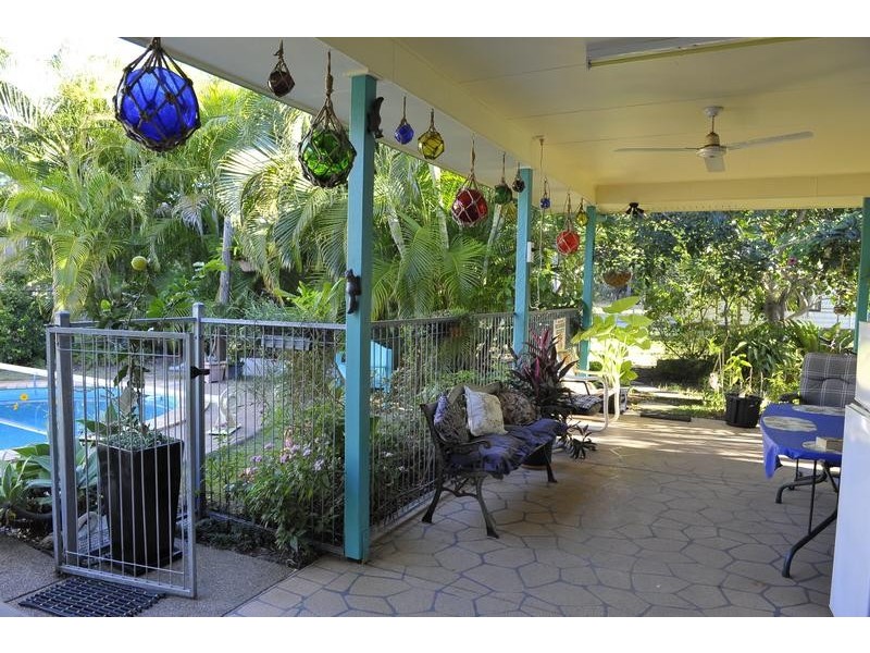 7 Holzberger Street, Moore Park Beach QLD 4670