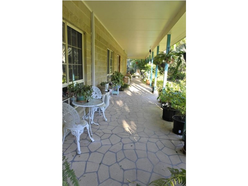 7 Holzberger Street, Moore Park Beach QLD 4670