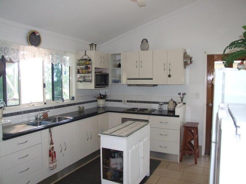 257 Sondergelds Road, Mcilwraith QLD 4671