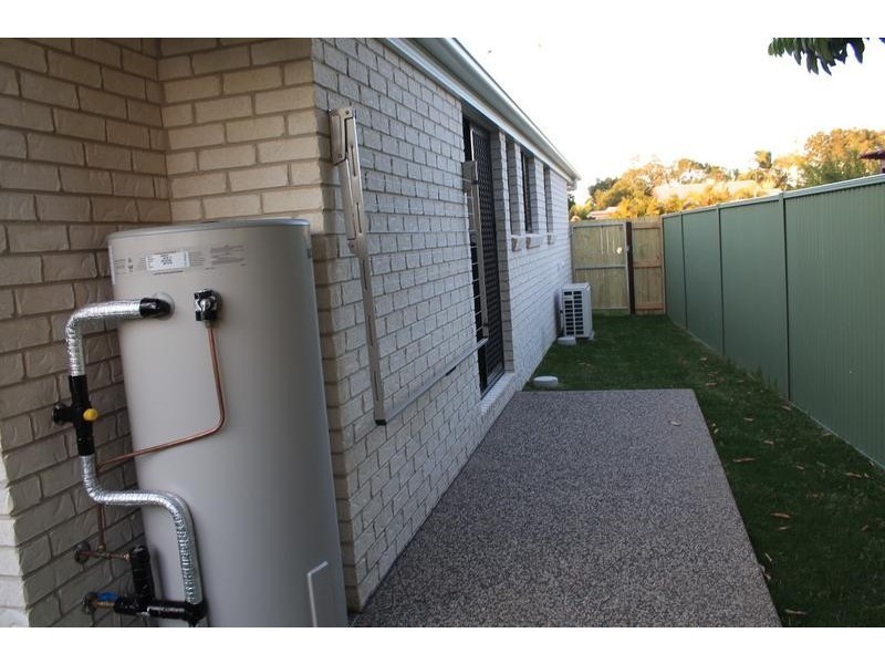 87 Pitt Street, Walkervale QLD 4670