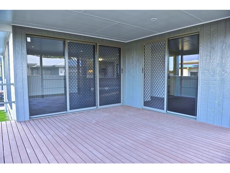 1 74 Hunter Street, Walkervale QLD 4670