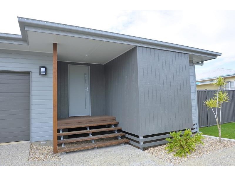 1 74 Hunter Street, Walkervale QLD 4670