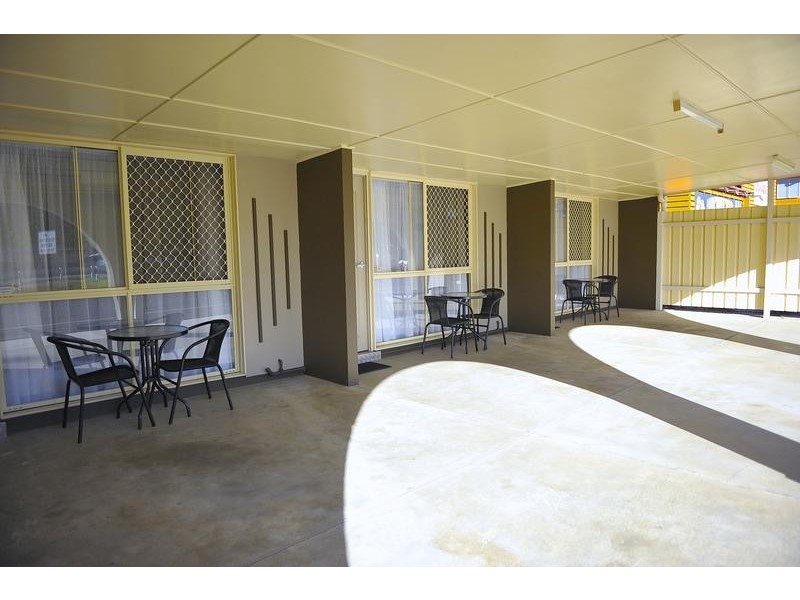 4a Hinkler Avenue, Bundaberg North QLD 4670