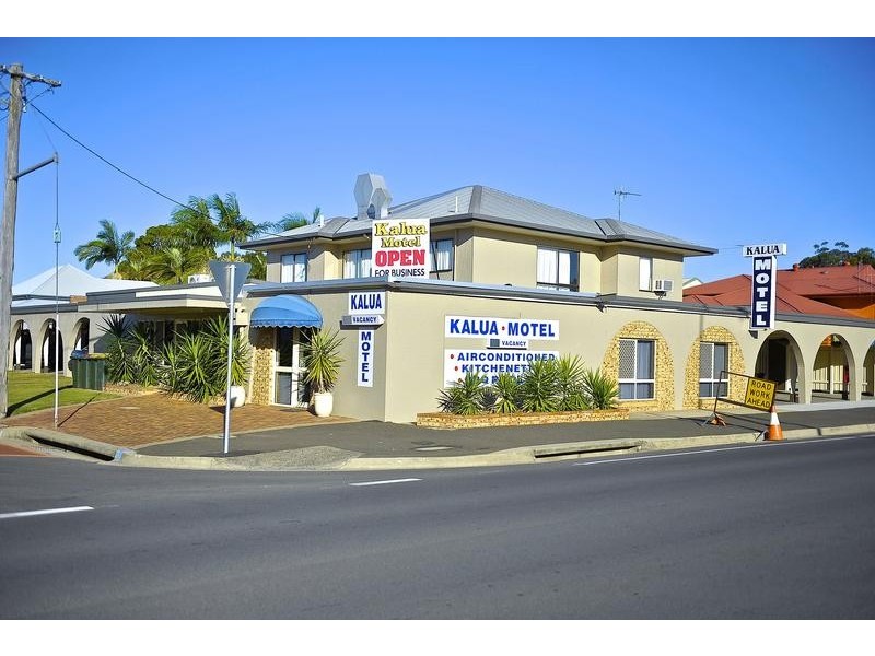 4a Hinkler Avenue, Bundaberg North QLD 4670