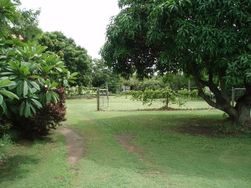 30 John Moffat Road, Gooburrum QLD 4670