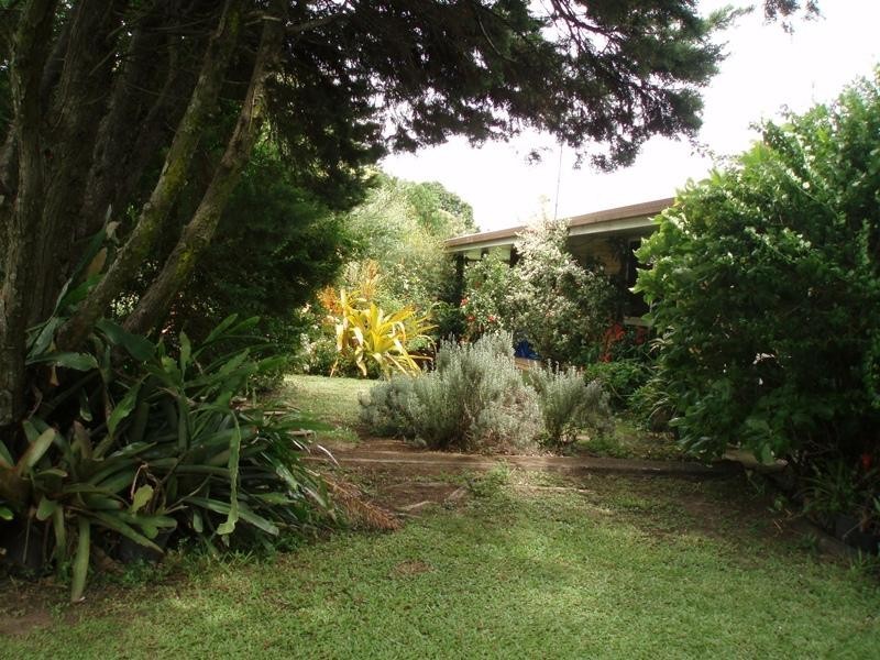 30 John Moffat Road, Gooburrum QLD 4670