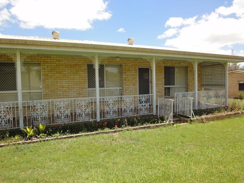 13 Dear Street, Gin Gin QLD 4671