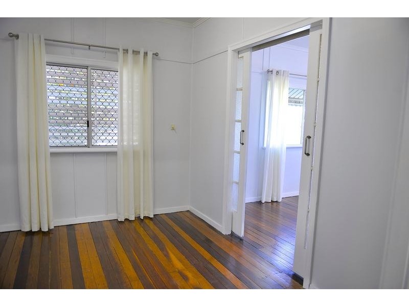 15 Moran Street, Svensson Heights QLD 4670