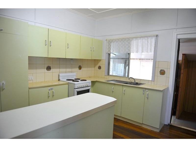 15 Moran Street, Svensson Heights QLD 4670