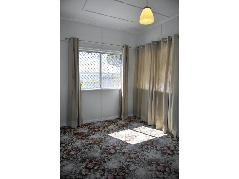 15 Moran Street, Svensson Heights QLD 4670