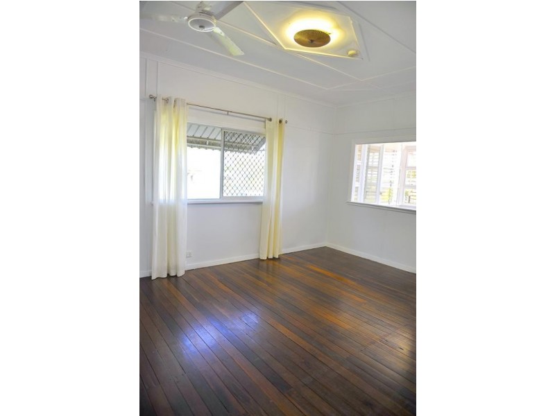 15 Moran Street, Svensson Heights QLD 4670