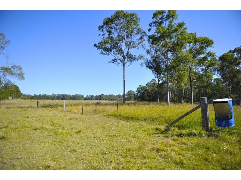 18 Woodgate Road, Goodwood QLD 4660