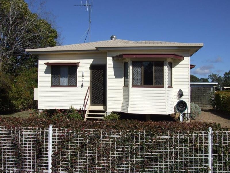 31 Mulgrave Street, Gin Gin QLD 4671