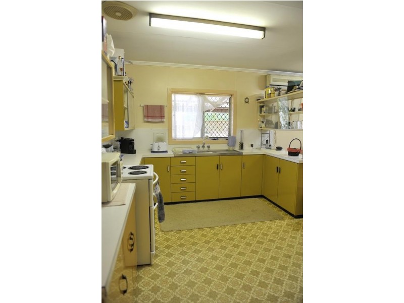 9 Londy Street, Svensson Heights QLD 4670