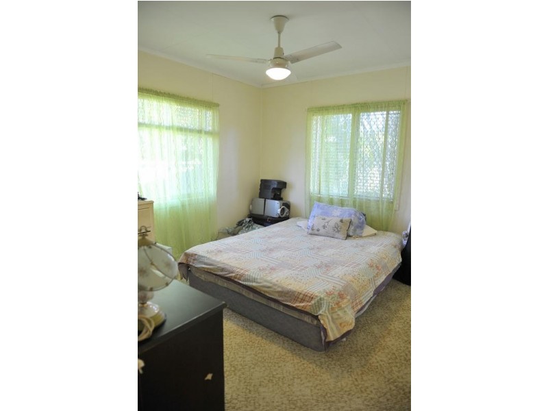 9 Londy Street, Svensson Heights QLD 4670