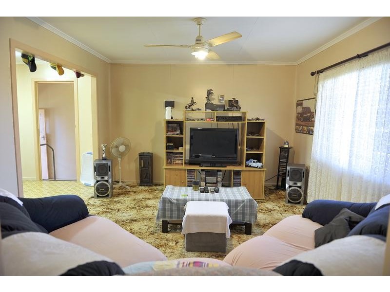 9 Londy Street, Svensson Heights QLD 4670