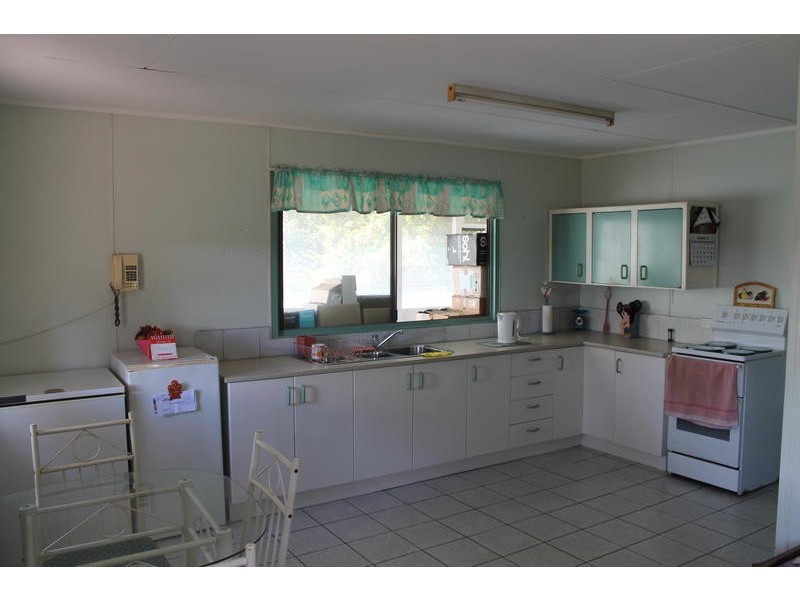 36 Blackall Street, Avondale QLD 4670