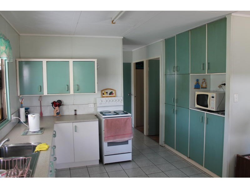 36 Blackall Street, Avondale QLD 4670