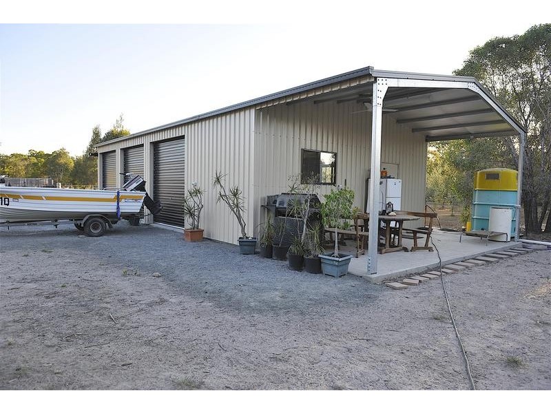 28 Palm Beach, Coonarr QLD 4670