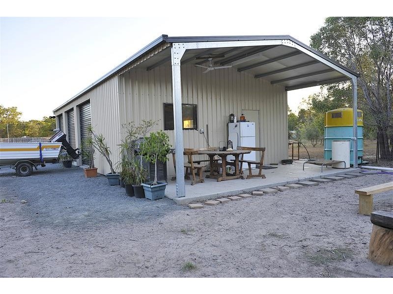 28 Palm Beach, Coonarr QLD 4670