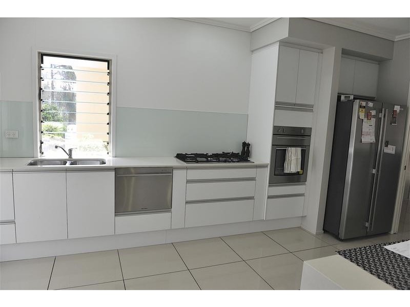 79 Sylvan Drive, Moore Park Beach QLD 4670