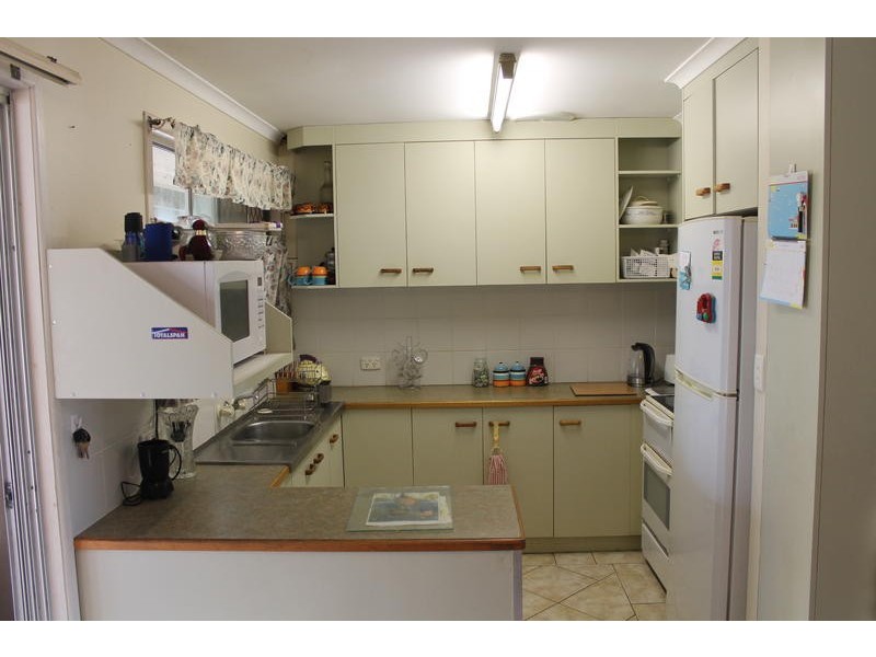 15 Phillips Street, Bundaberg North QLD 4670