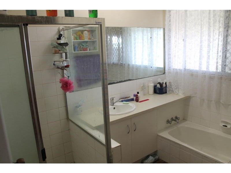 15 Phillips Street, Bundaberg North QLD 4670