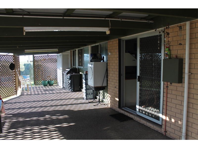 15 Phillips Street, Bundaberg North QLD 4670